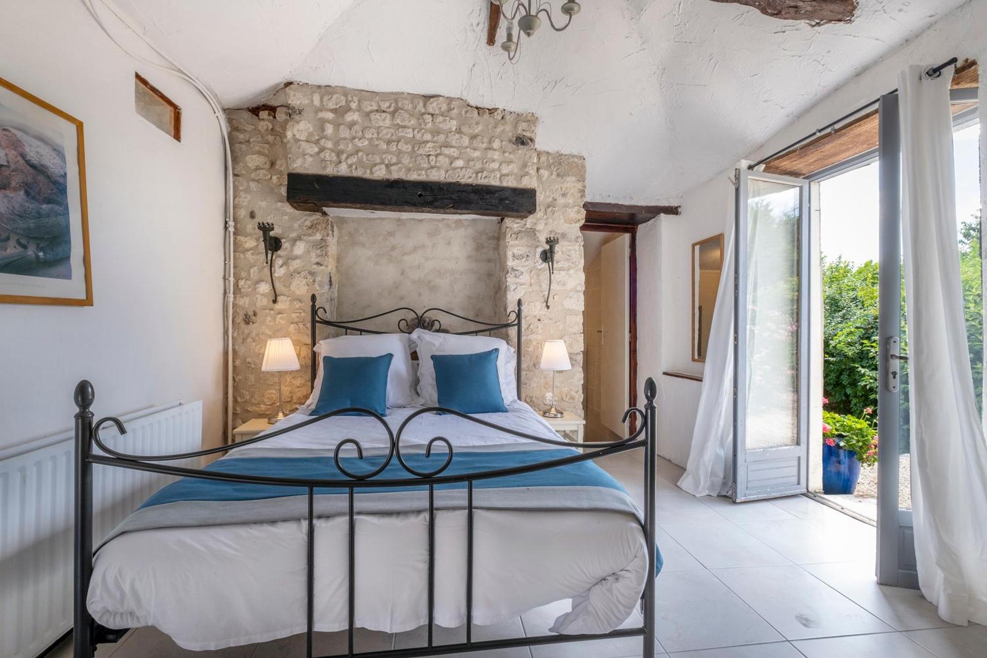 مبيت وإفطار Berneuil  Domaine Chez Les Rois المظهر الخارجي الصورة