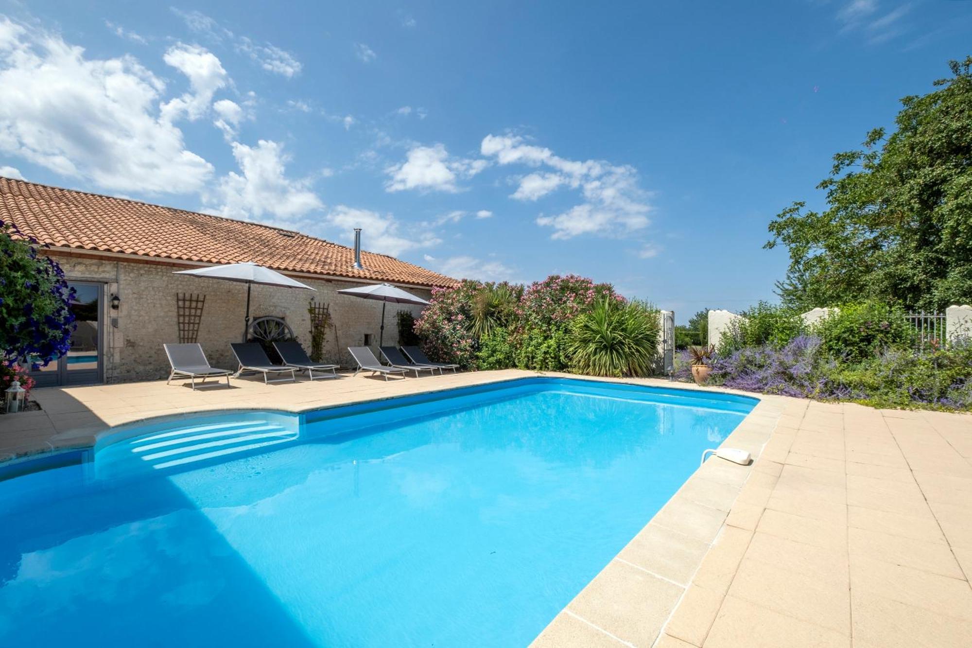 مبيت وإفطار Berneuil  Domaine Chez Les Rois المظهر الخارجي الصورة